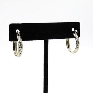 14k White Gold Diamond Cut Hoop Earrings 2cm 1.86g